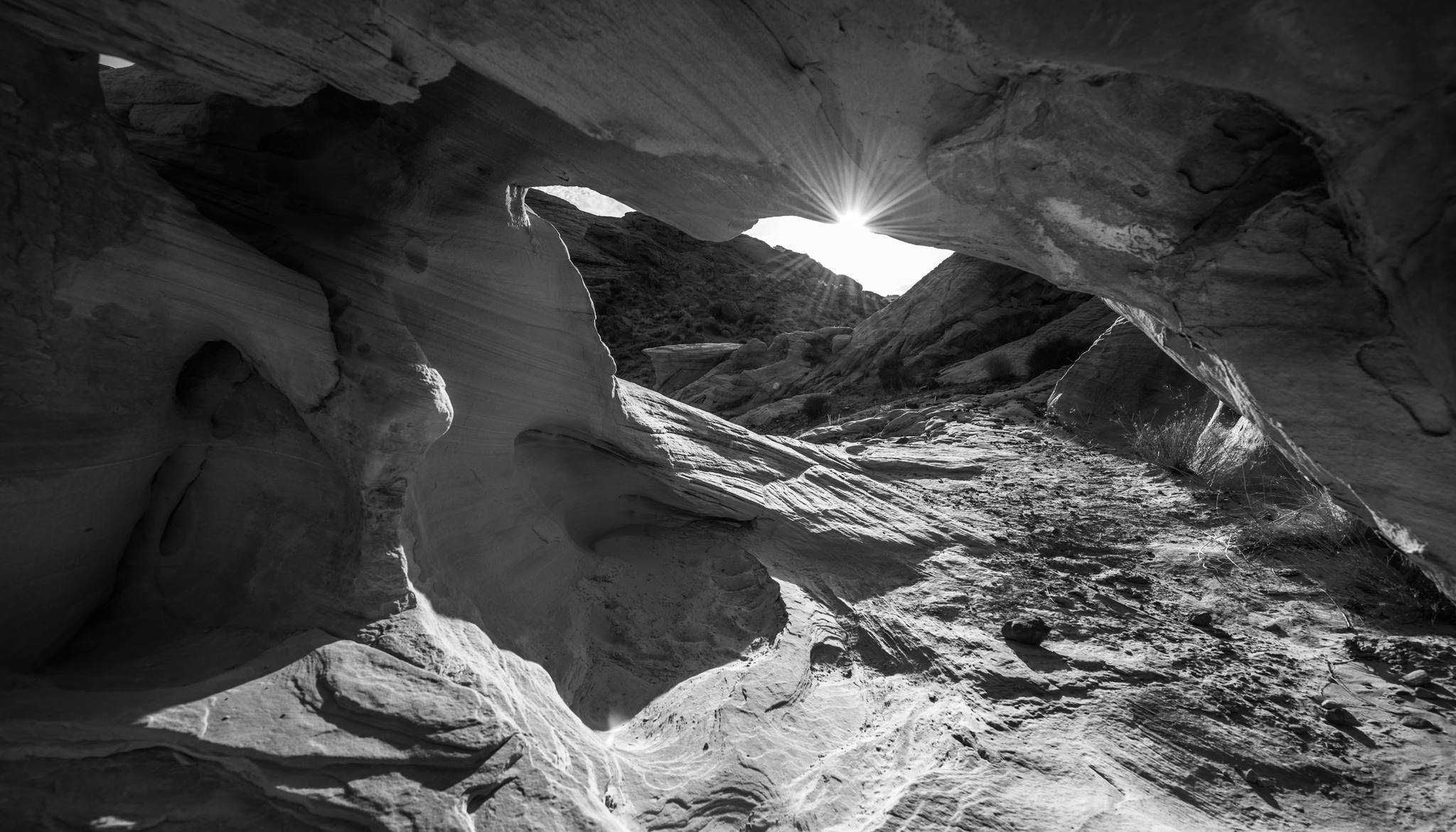 Antelope Canyon - Black&White. Черный свод