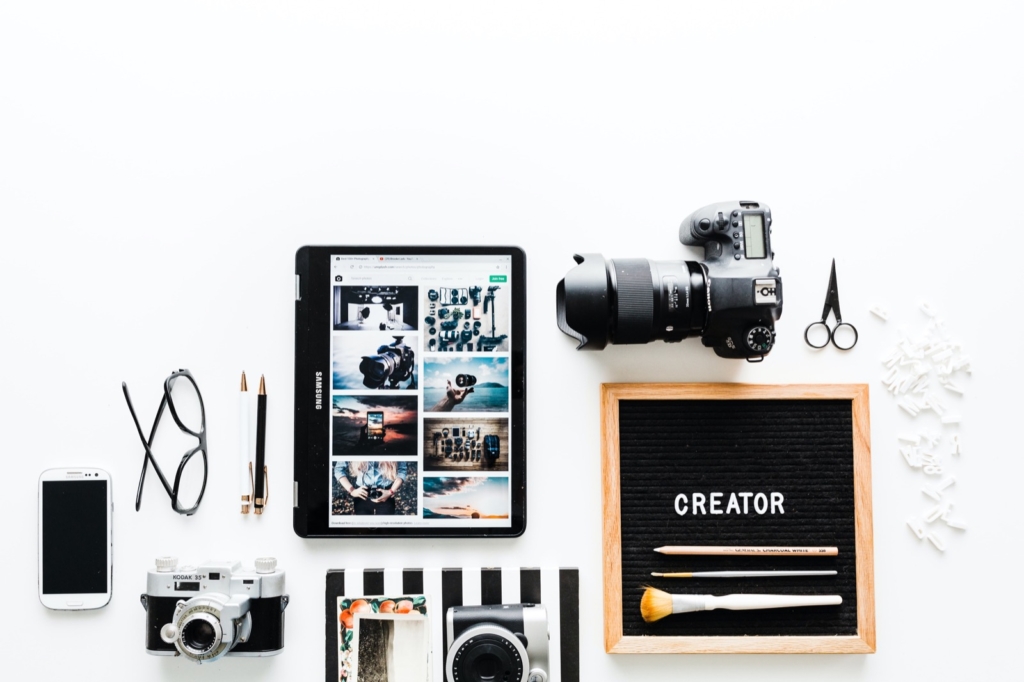 Learn how to create a photography blog in this guide.